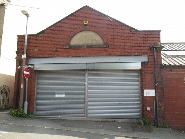 Sykes St, Cleckheaton for lease - Building Photo - Image 1 of 1