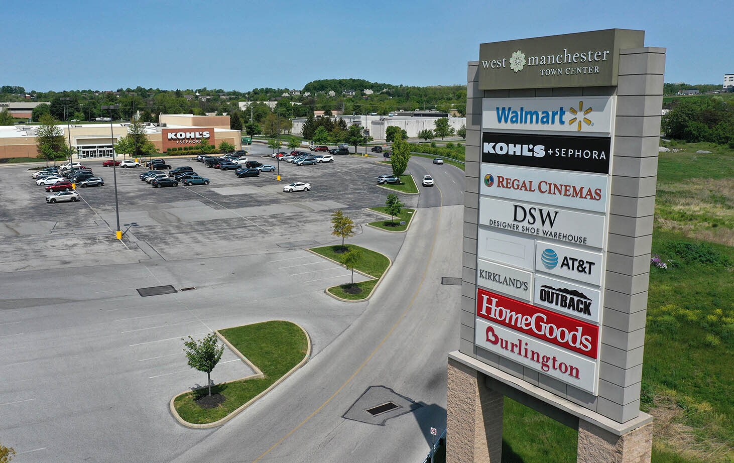 6226 W Manchester Mall, York, PA 17408 West Manchester Town Center