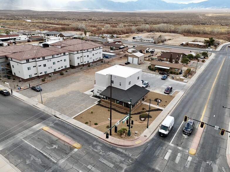 220 E Mesquite Blvd, Mesquite, NV for lease - Building Photo - Image 2 of 4