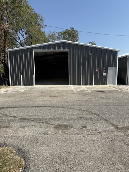 6927 Calhoun Rd, Houston, TX for sale - Building Photo - Image 2 of 8