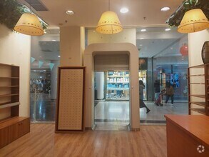 Calle Alcalá, 412, Madrid, Madrid for lease Interior Photo- Image 1 of 7