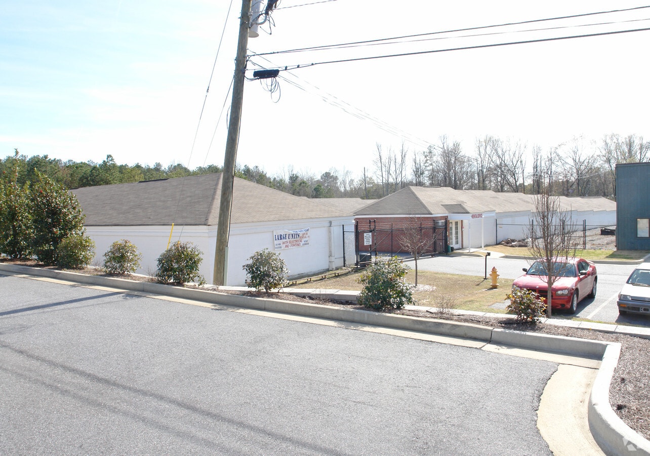 4350 Warm Springs Rd, Columbus, GA 31909