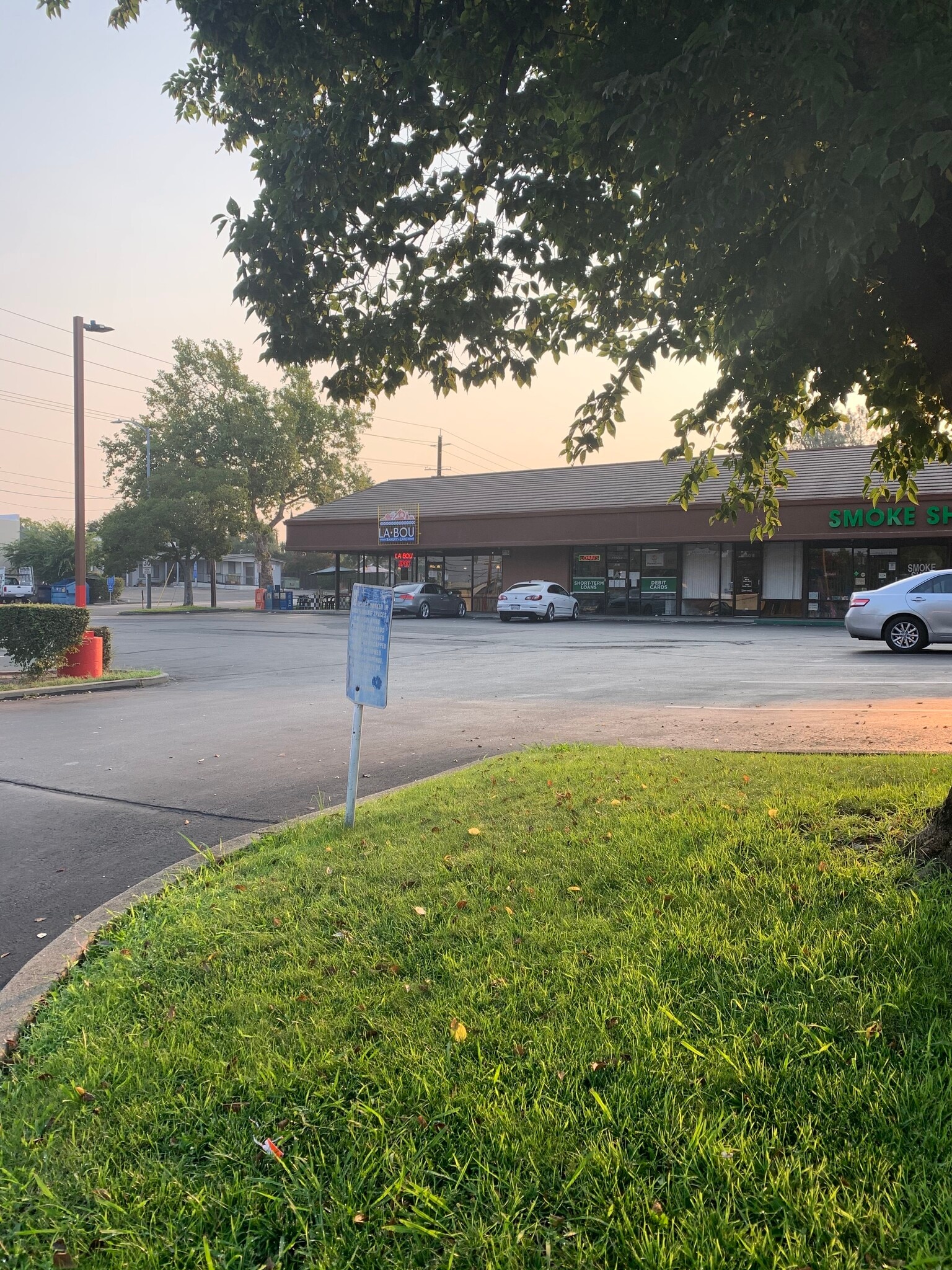 7246-7250 Fair Oaks Blvd, Carmichael, CA for lease Building Photo- Image 1 of 1