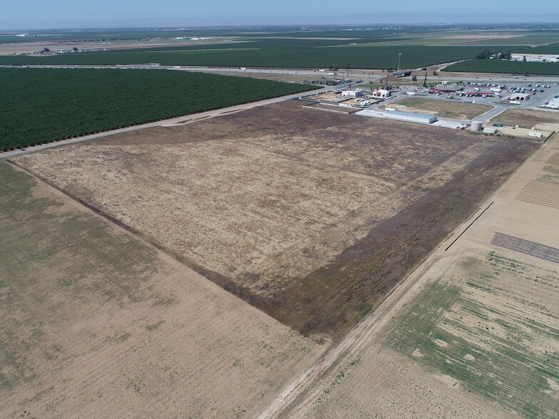 000 Merced Ave, Bakersfield, CA for sale - Aerial - Image 3 of 10