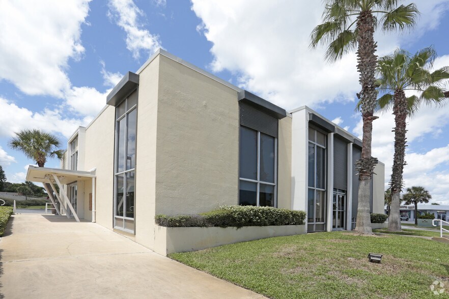 2300 S Atlantic Ave, Daytona Beach Shores, FL for sale - Building Photo - Image 1 of 1