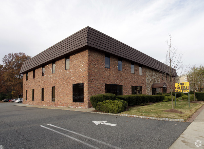 600 S Livingston Ave, Livingston, NJ for lease - Building Photo - Image 3 of 8