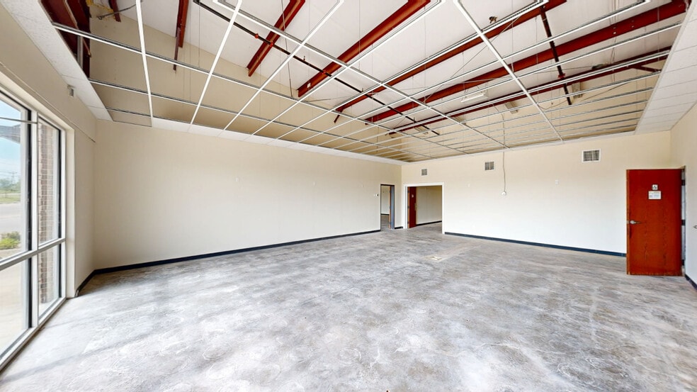 14060 S Peoria Ave, Glenpool, OK for lease - Matterport 3D Scan - Image 3 of 15