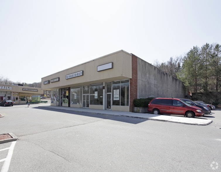 1868-1924 Pleasantville Rd, Briarcliff Manor Village, NY for lease - Building Photo - Image 1 of 6