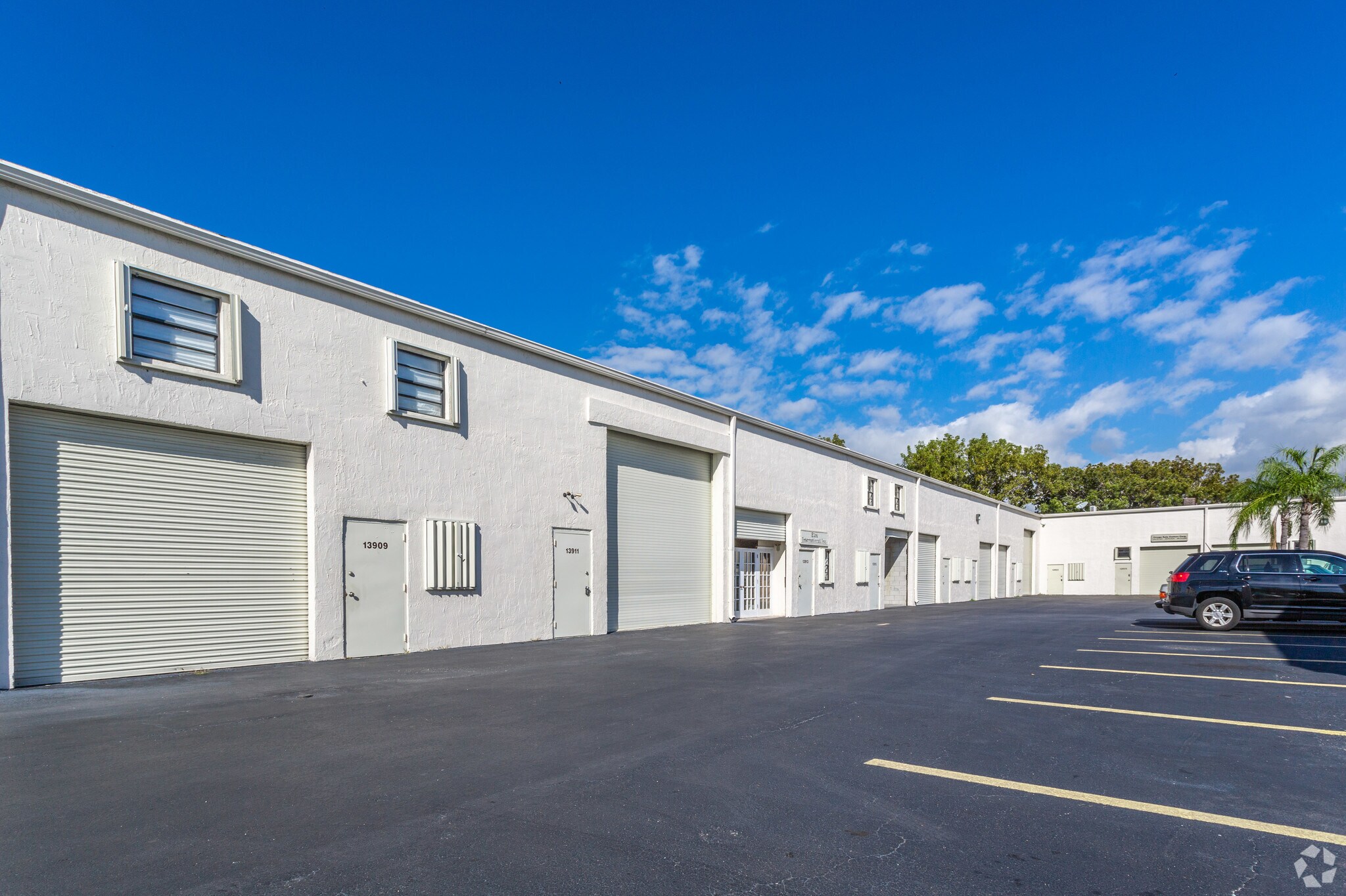 13931 SW140 St, Miami, FL for sale Primary Photo- Image 1 of 1