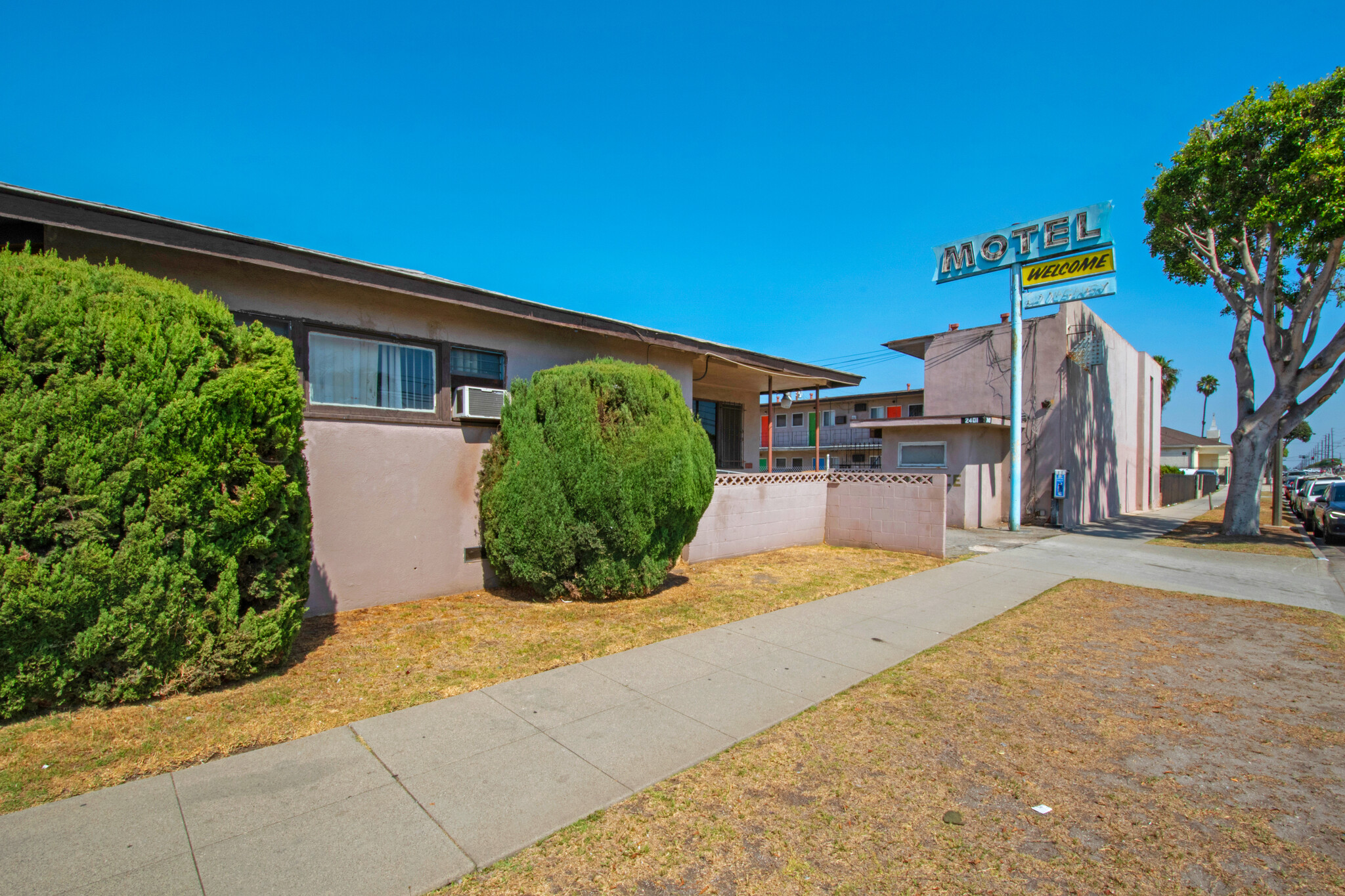 2401 W Compton Blvd, Compton, CA for sale Building Photo- Image 1 of 1