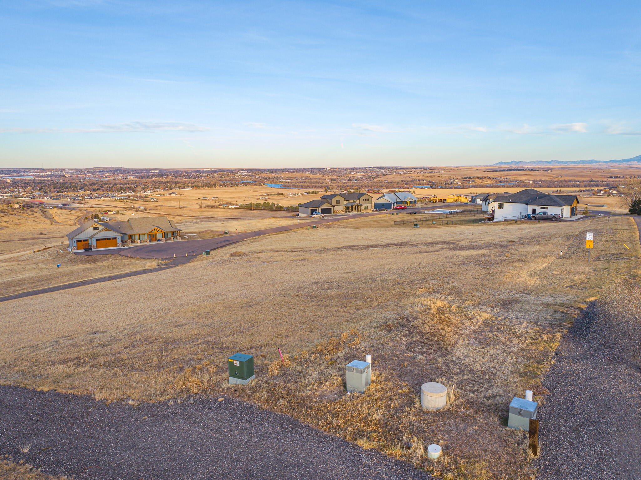 2215 Larkspur Ln, Great Falls, MT for sale Building Photo- Image 1 of 9