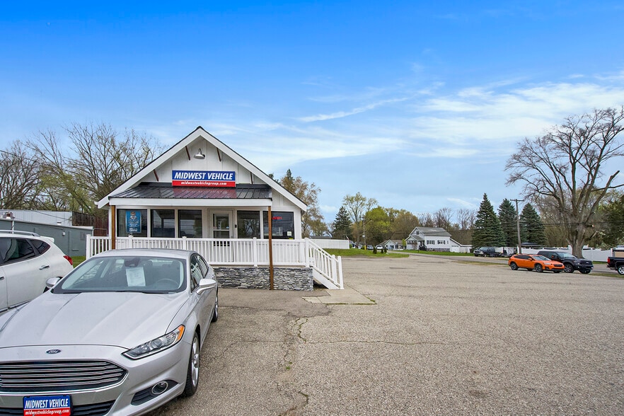 4120 Page Ave, Jackson, MI for sale - Building Photo - Image 1 of 1