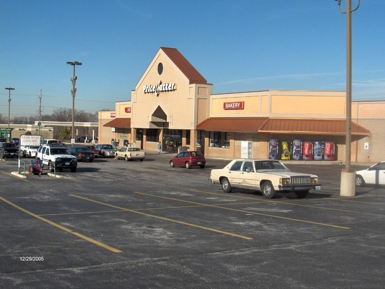 1503 W Macarthur Dr, Webb City, MO for sale - Primary Photo - Image 1 of 1