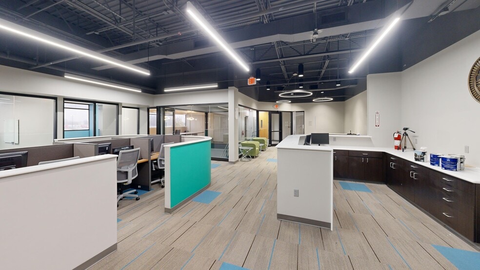 5001 US Highway 30 W, Fort Wayne, IN for lease - Interior Photo - Image 3 of 22