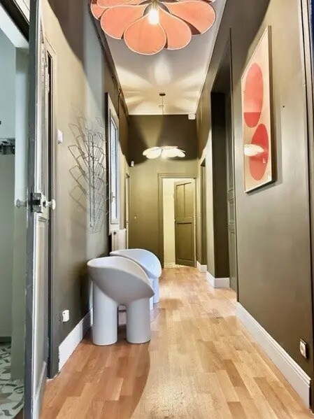 Retail in Montpellier for lease Interior Photo- Image 1 of 7