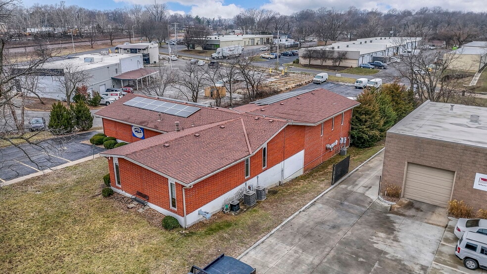 9020 Rosehill Rd, Lenexa, KS for sale - Building Photo - Image 2 of 6