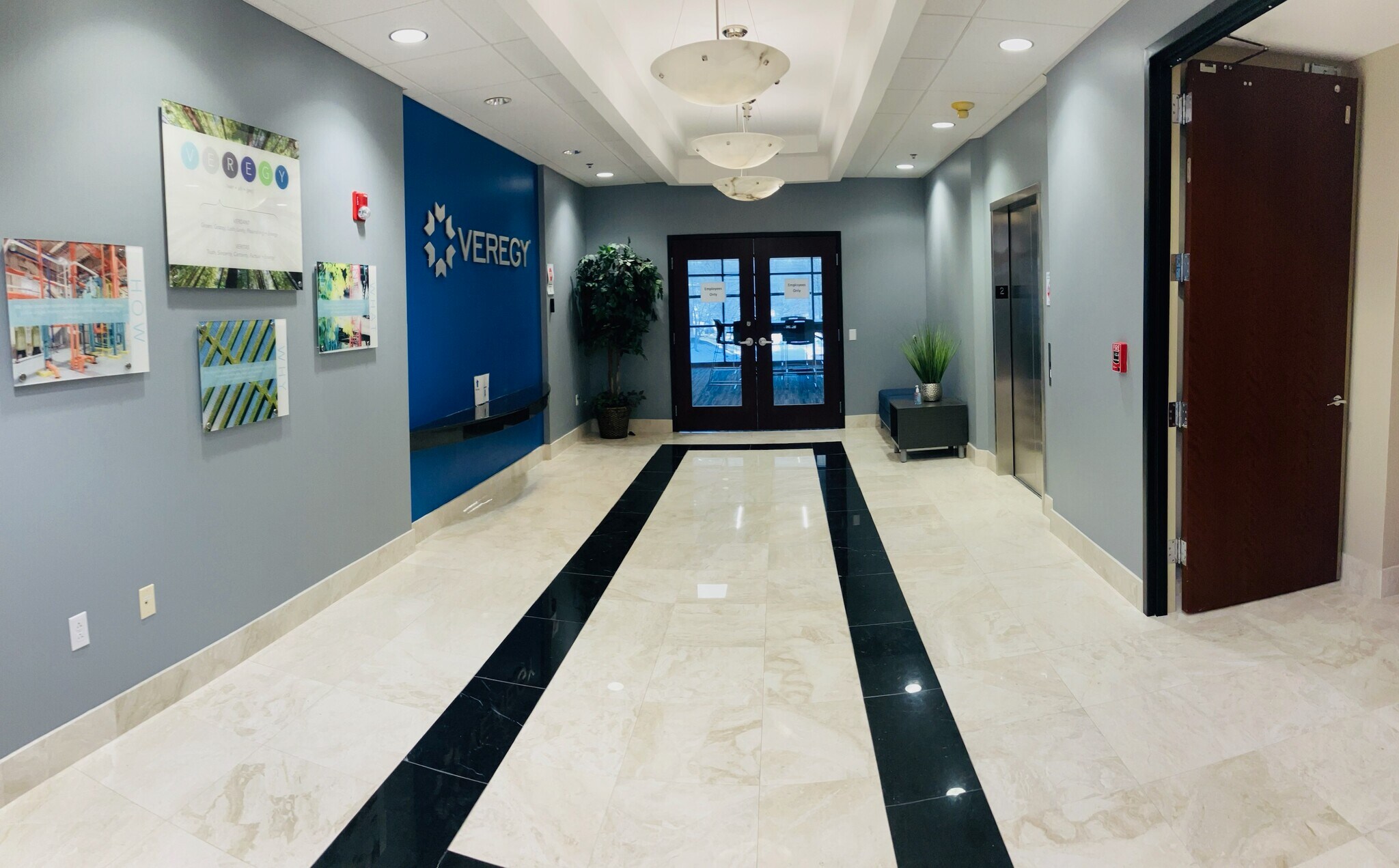 16647 Chesterfield Grove Rd, Chesterfield, MO for lease Interior Photo- Image 1 of 3