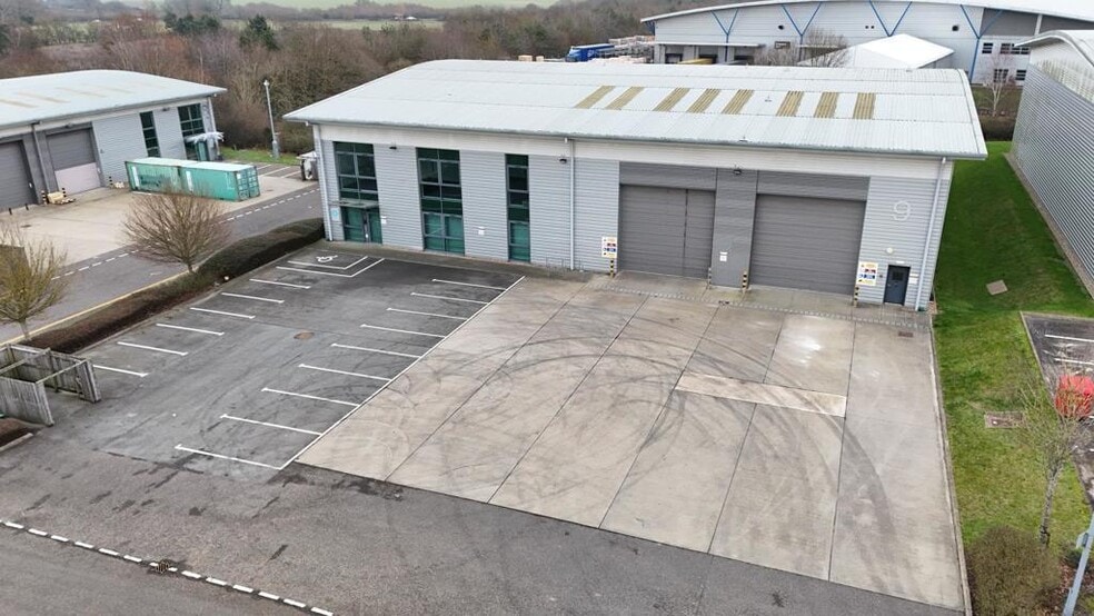 Axial Way, Colchester for lease - Building Photo - Image 3 of 13