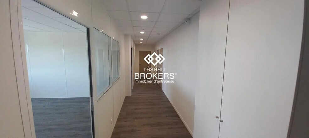 Office in L'Union for lease - Interior Photo - Image 3 of 14