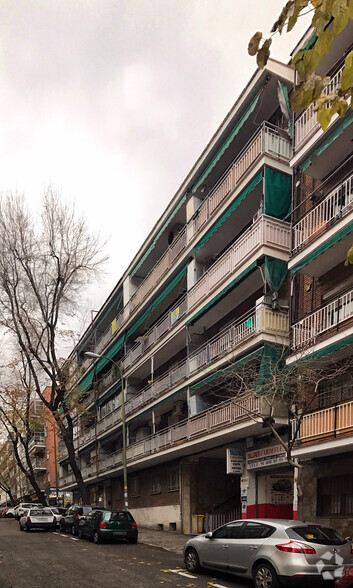 Calle Lorenzo González, 14, Madrid, Madrid for lease - Building Photo - Image 2 of 2