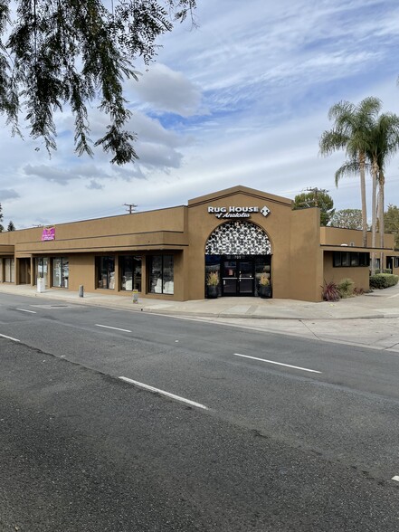 701-707 W 17th St, Santa Ana, CA for sale - Primary Photo - Image 1 of 15