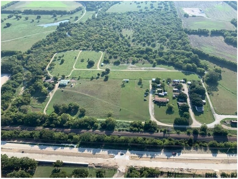 10711 Justin Cemetery Rd, Justin, TX for sale - Primary Photo - Image 1 of 1