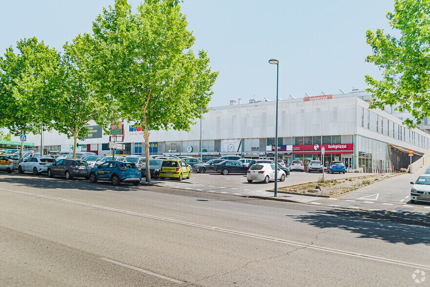 Avenida Juan Pablo II, 26, Paracuellos de Jarama, Madrid for lease - Building Photo - Image 2 of 4