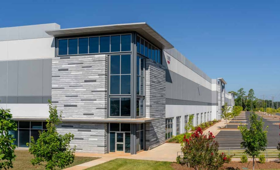 10401 Hambright Rd, Huntersville, NC for lease - Primary Photo - Image 1 of 1