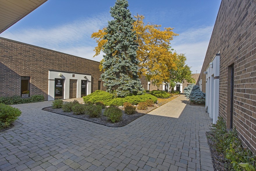 350 W Kensington Rd, Mount Prospect, IL for lease - Building Photo - Image 3 of 5