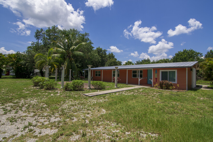 8905 N US Highway 1, Sebastian, FL for sale - Building Photo - Image 1 of 1