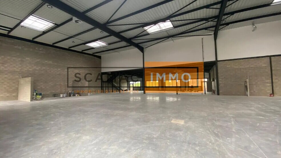 Flex in Buchelay for sale - Building Photo - Image 2 of 5