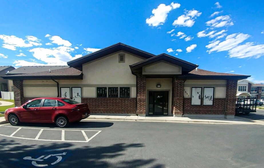 1657 N Guardian Dr, Saratoga Springs, UT for lease - Building Photo - Image 1 of 8