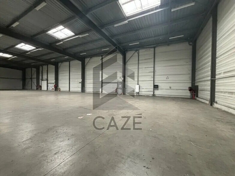 Office in Blanquefort for lease - Interior Photo - Image 2 of 6