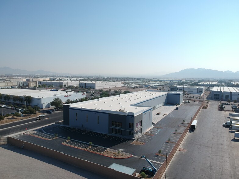 Lamb Blvd Blvd, Las Vegas, NV for lease - Building Photo - Image 2 of 2