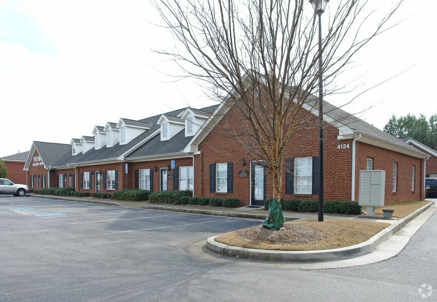 4124 Chattahoochee Ter, Duluth, GA for sale - Building Photo - Image 1 of 20