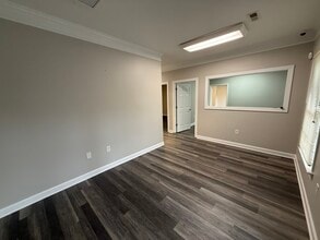 220 Baker Rd, High Point, NC for lease Interior Photo- Image 2 of 15
