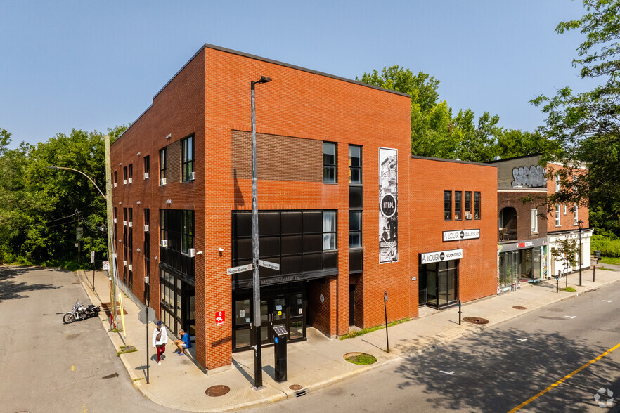 4225 Rue Notre-Dame O, Montréal, QC for lease - Building Photo - Image 1 of 23