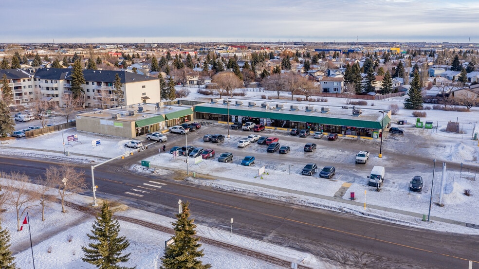 1903 105 St NW, Edmonton, AB for lease - Building Photo - Image 3 of 3