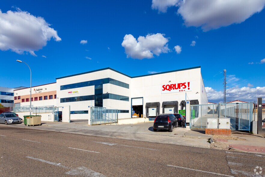 Avenida de las Retamas, 151, Casarrubios del Monte, Toledo for lease - Primary Photo - Image 1 of 2