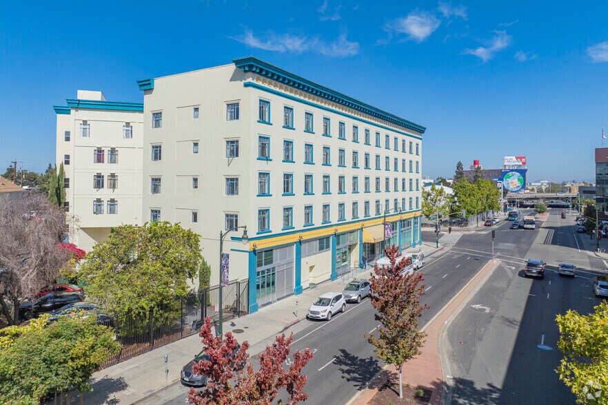 1955 San Pablo Ave, Oakland, CA for lease - Building Photo - Image 2 of 10