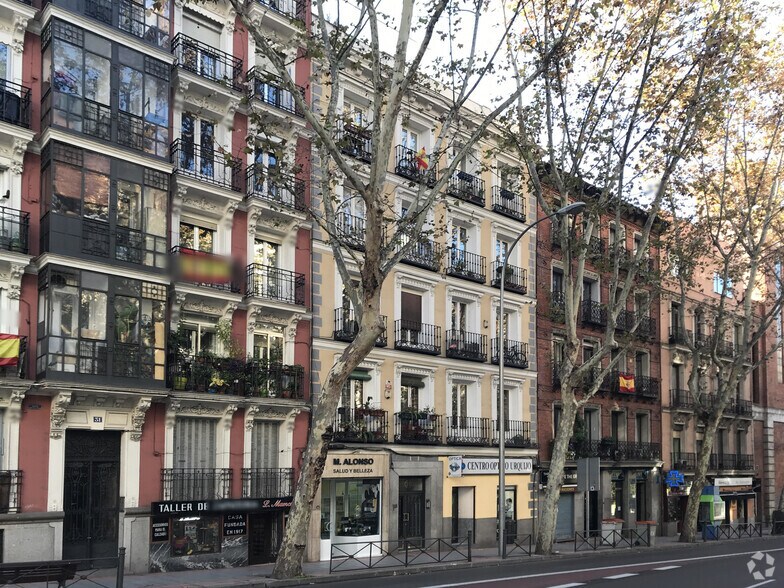 Multifamily in Madrid, Madrid for sale - Building Photo - Image 1 of 2