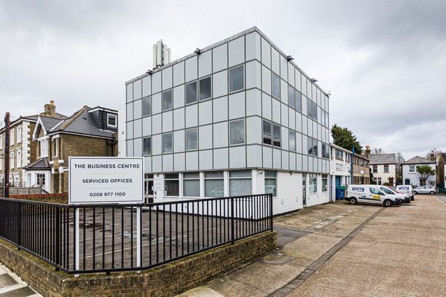 102-104 Church Rd, Teddington for lease - Primary Photo - Image 1 of 5