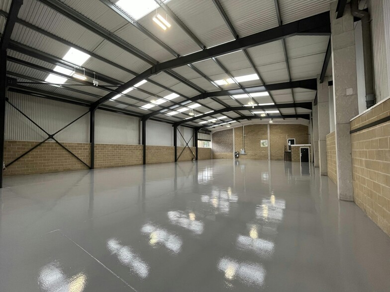 855 Ringwood Rd, Bournemouth for lease - Building Photo - Image 3 of 12