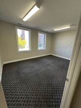 47-63 W Huron St, Pontiac, MI for lease Interior Photo- Image 2 of 5