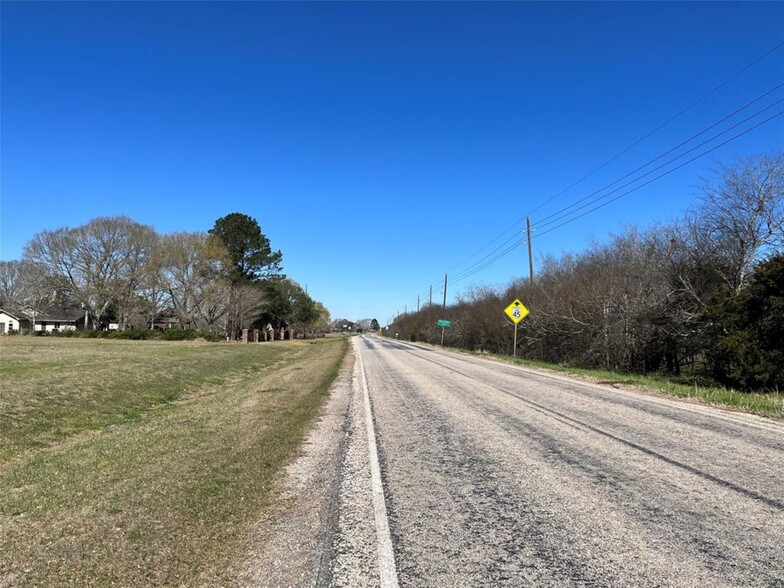 11712 FM 1458 Rd, Sealy, TX for sale - Primary Photo - Image 2 of 9