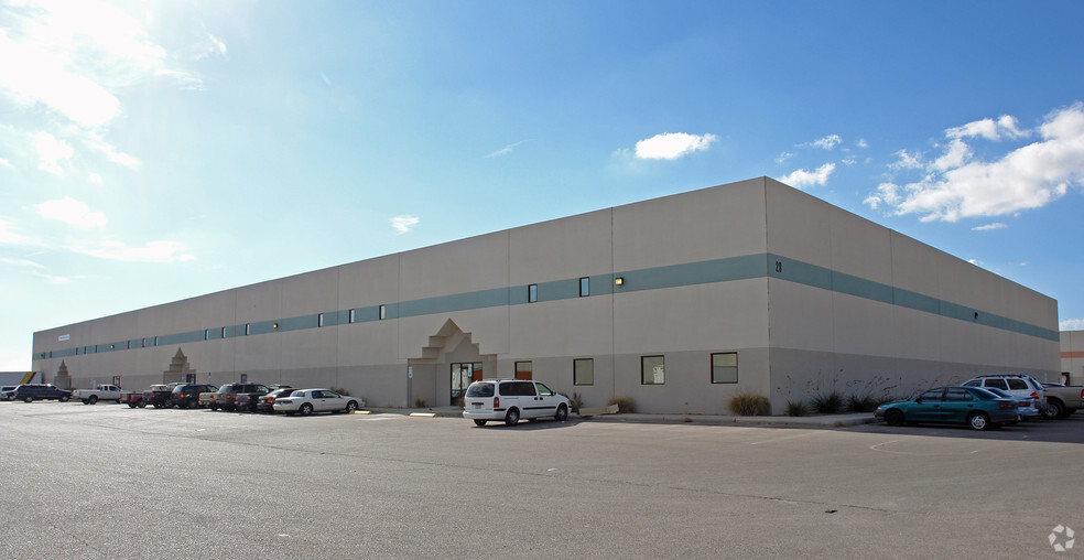 28 Walter Jones Blvd, El Paso, TX for lease - Building Photo - Image 2 of 13