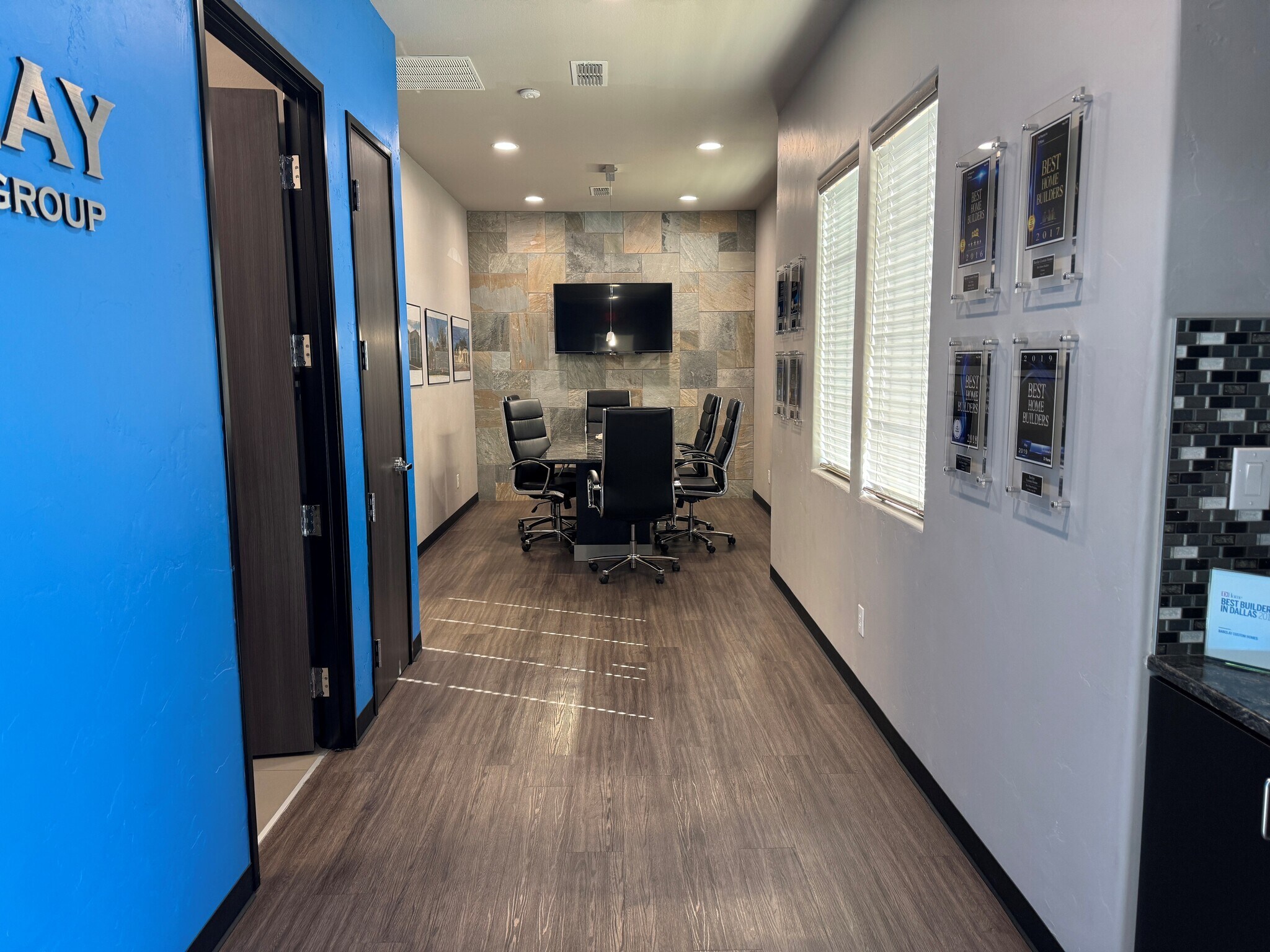 411 W Danieldale Rd, Duncanville, TX for lease Interior Photo- Image 1 of 4