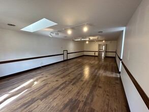 9 Chenoweth Dr, Bridgeport, WV for lease Interior Photo- Image 1 of 10