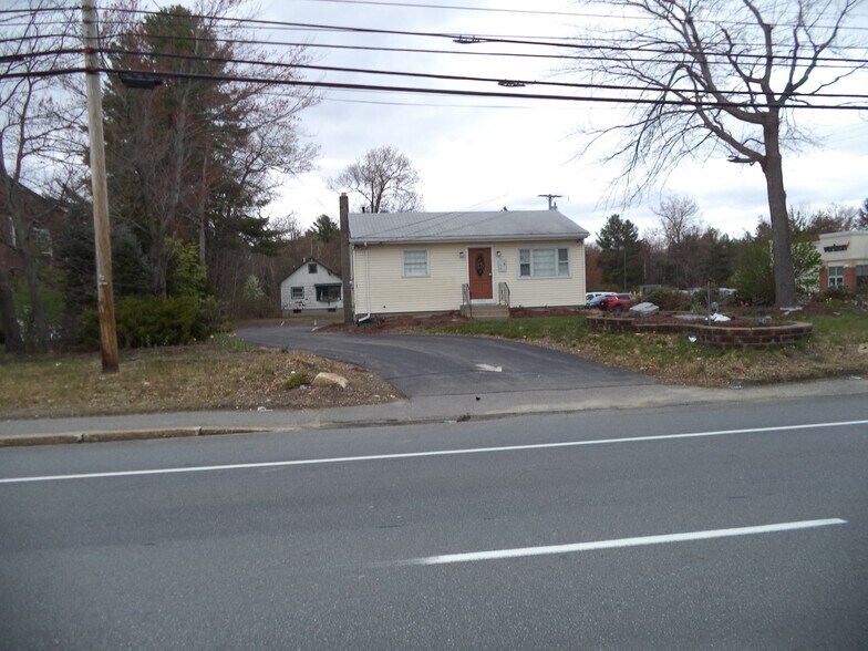 613 Amherst St, Nashua, NH 03063 613 Amherst Street, Nashua, NH