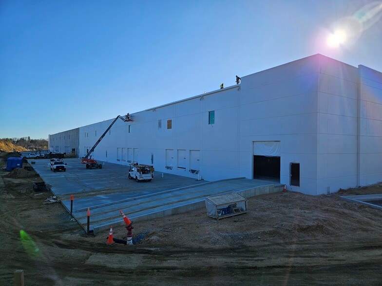 6401 Foxley Rd, Upper Marlboro, MD for lease - Building Photo - Image 1 of 4